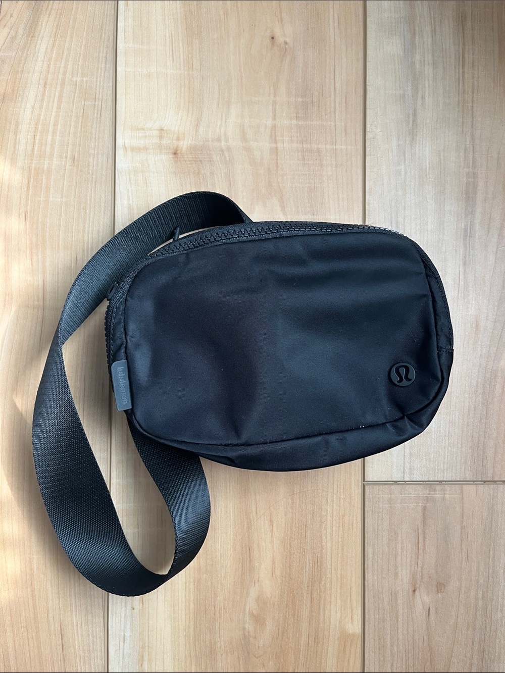 lululemon athletica Black Compact Crossbody Belt Bag
